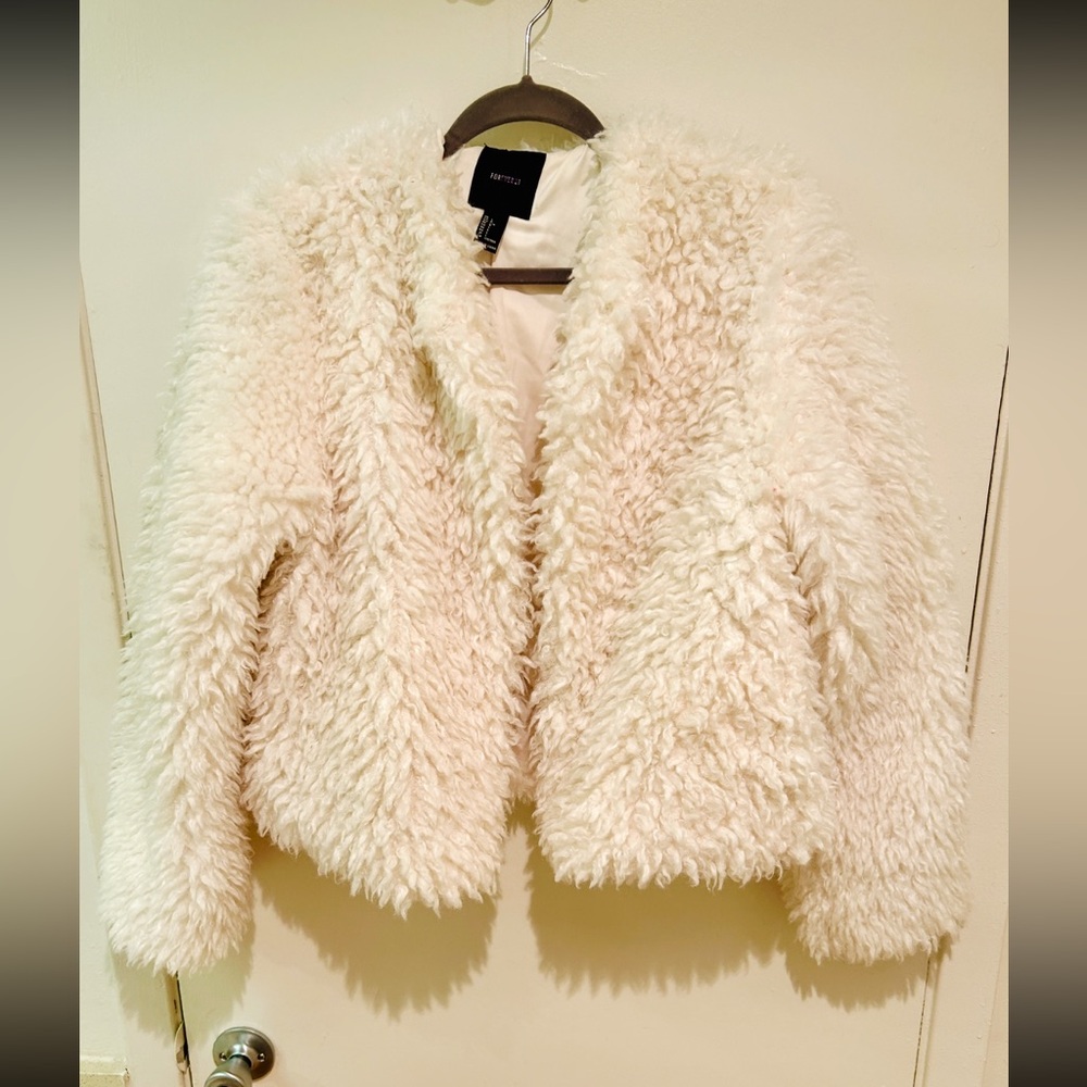 Forever 21 Cream/ White Shaggy Faux Fur Shrug Jacket large